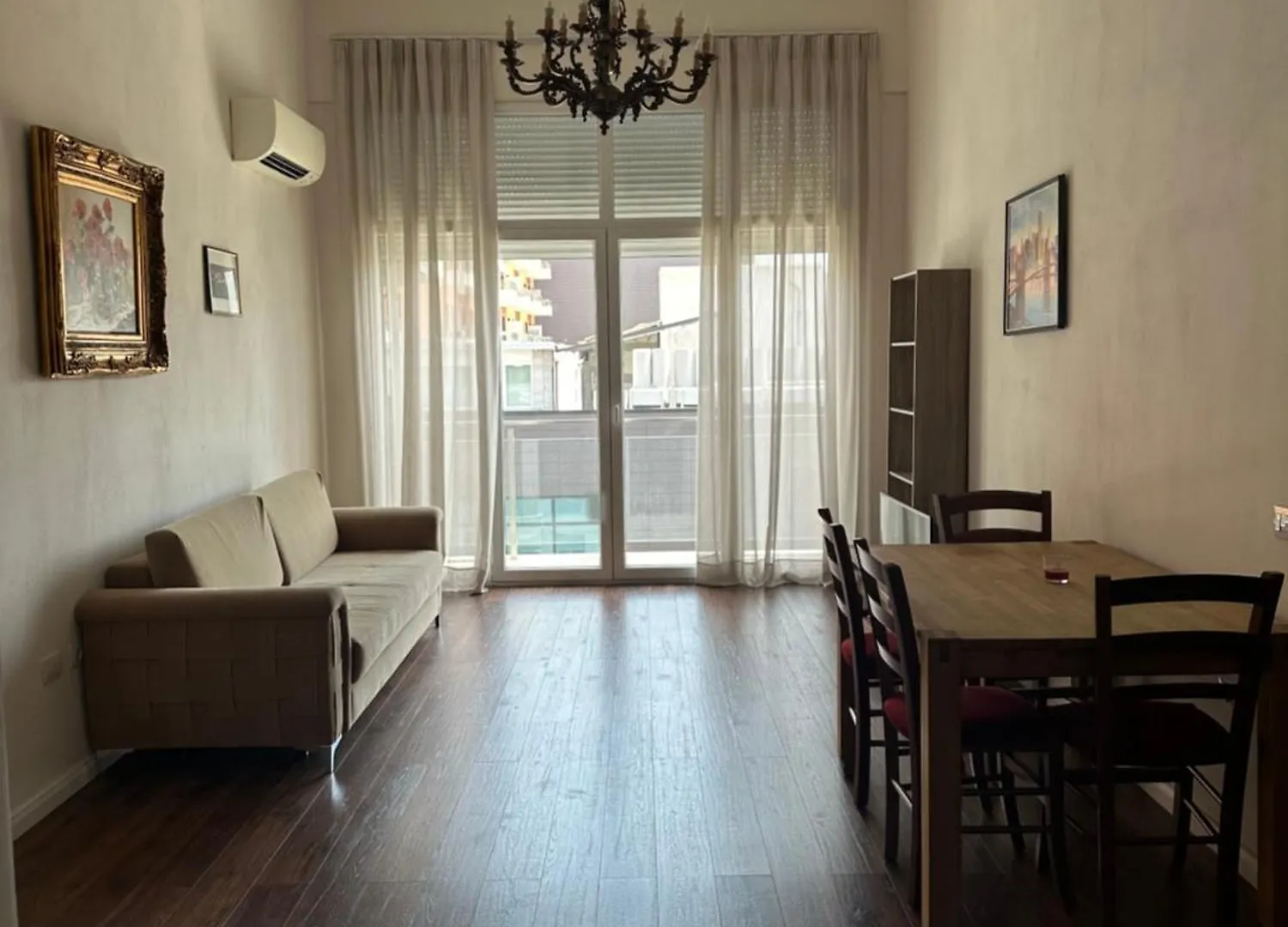 Ambassador Tirana Apartment